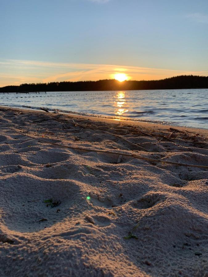 Schadzka W Dwunastce Z Widokiem Na Jezioro Borsk Exteriör bild